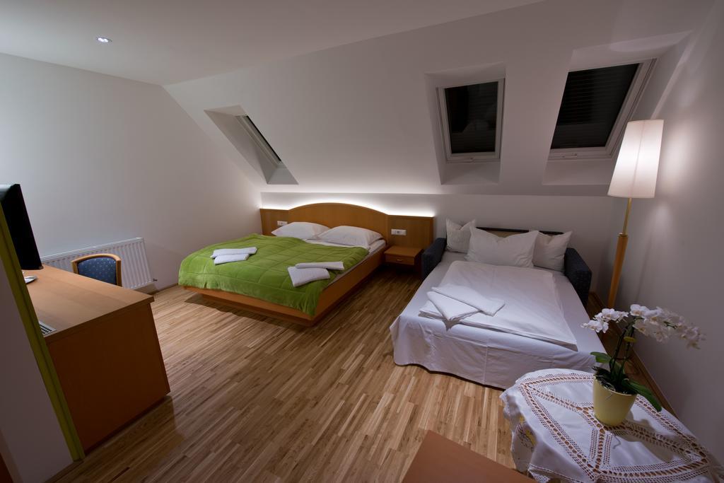 Hotel Restaurant Meyer Kalsdorf bei Graz Extérieur photo